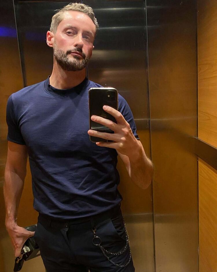  49781763  , 40 ,    -