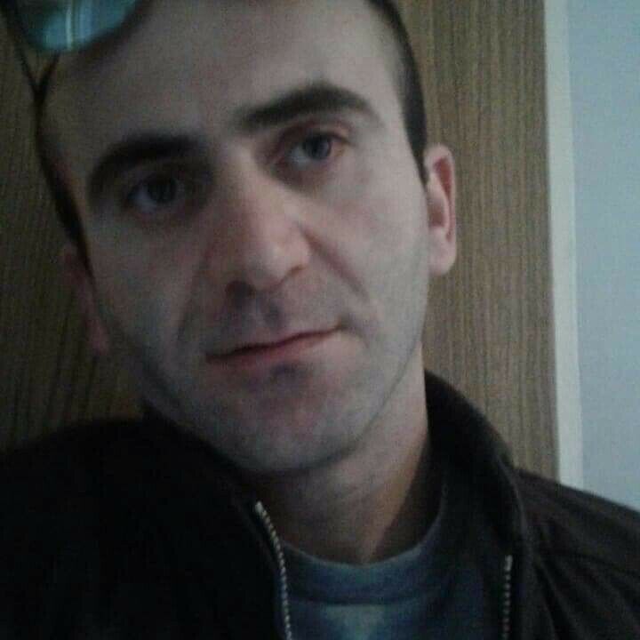  24285893  Lasha, 41 ,    