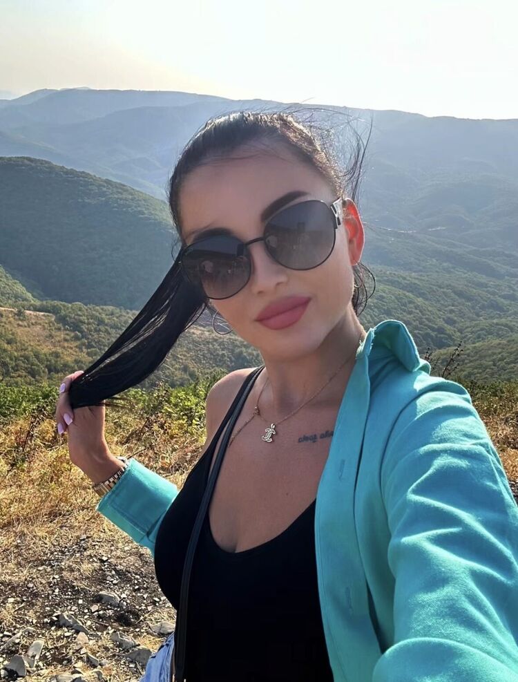  53299593  , 37 ,    --