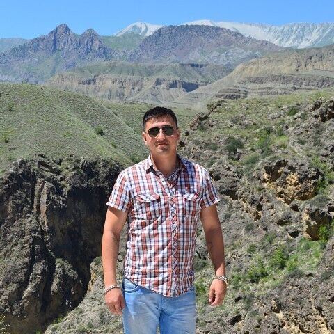  ,   Emin, 37 ,     , c 