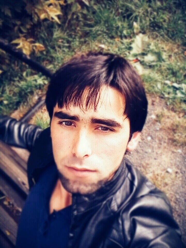  28643693  , 32 ,    