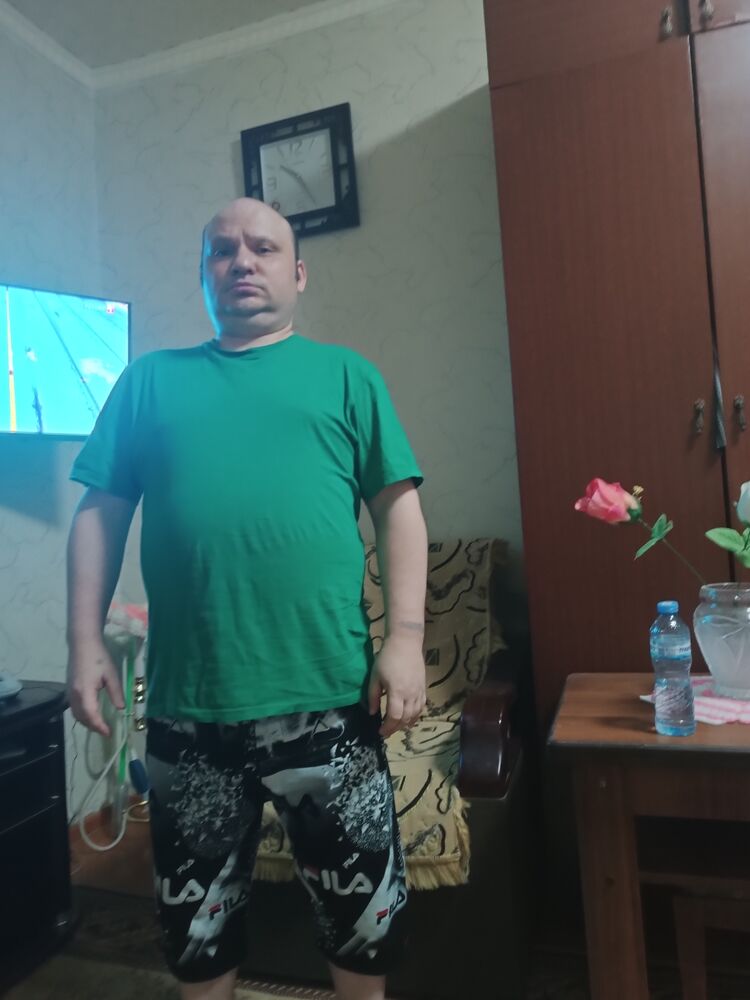  52866343  Ruslan, 40 ,    