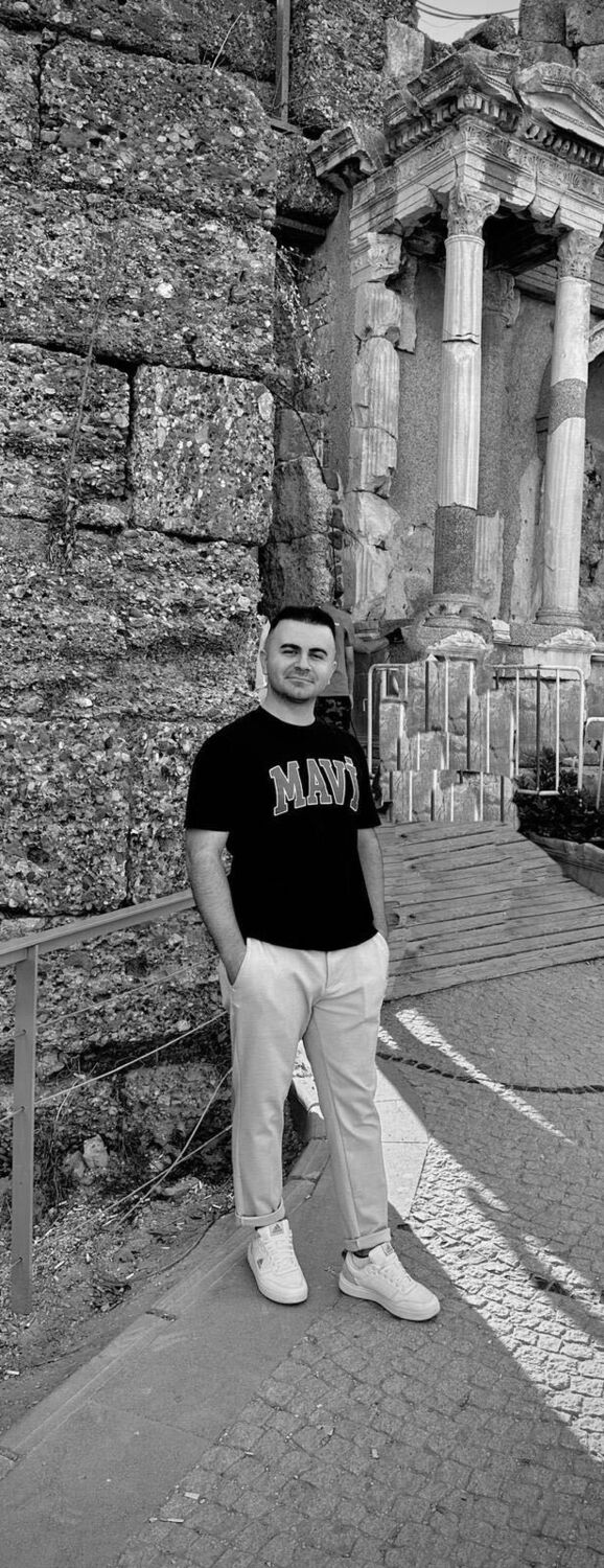  46233743  Fatih, 28 ,    