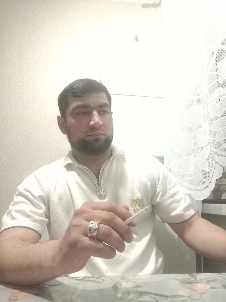  42037533  , 37 ,    -