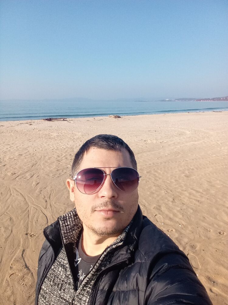  49963843  , 34 ,    