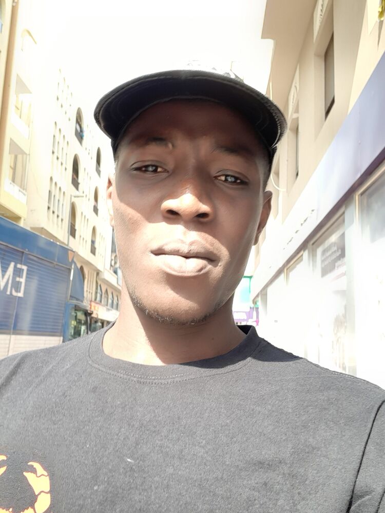  42608993  Abou, 28 ,    