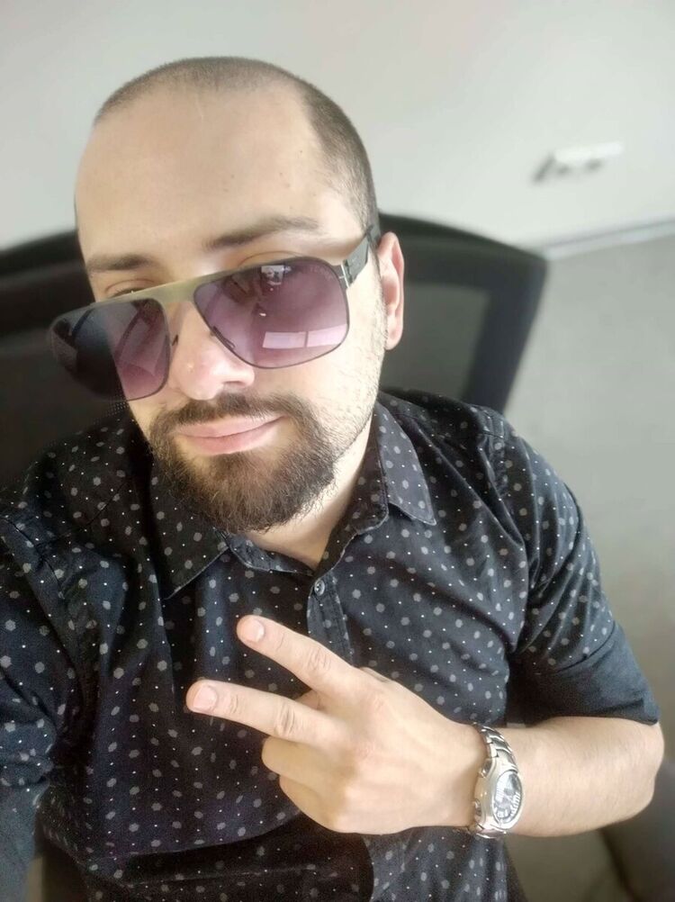  20494143  Aleqsander, 34 ,    