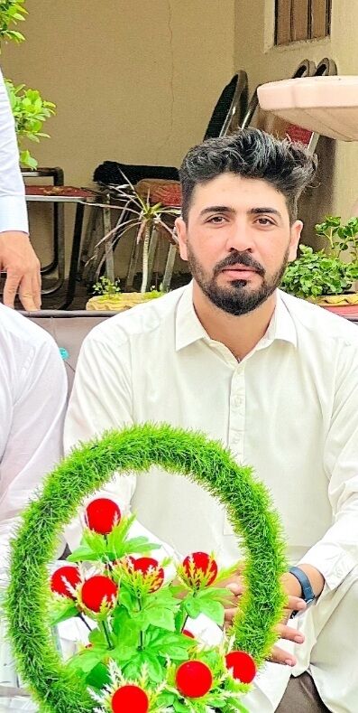  48583363  Junaid khan, 30 ,    