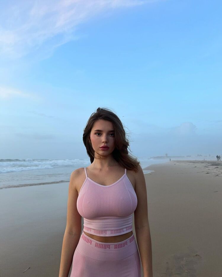  36937383  , 22 ,    -