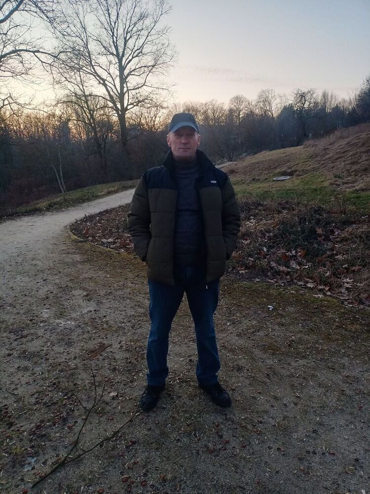  49566773  Victor, 48 ,    Gora Kalwaria
