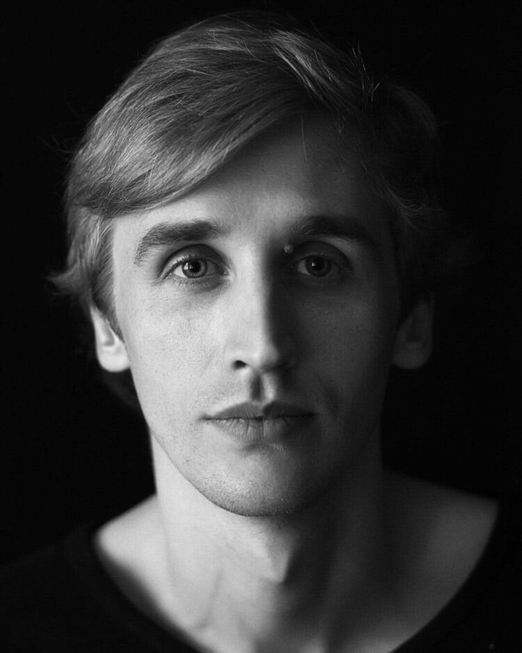 ���� 34358363 ����� ������, 22 ����, ���� ���������� � �������