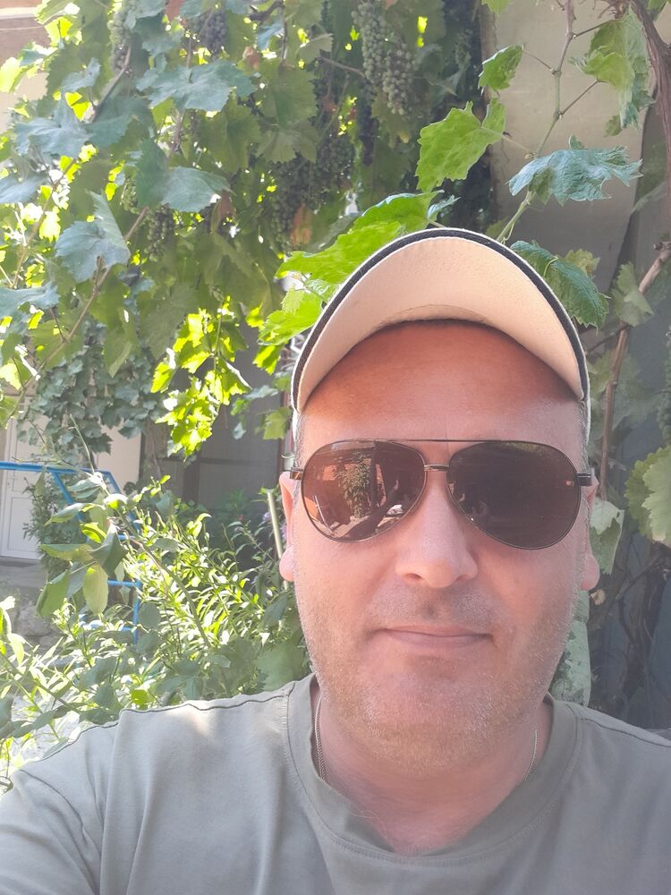  53159223  , 44 ,    