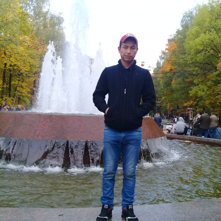  ,   Murodbek, 28 ,   ,   , c 