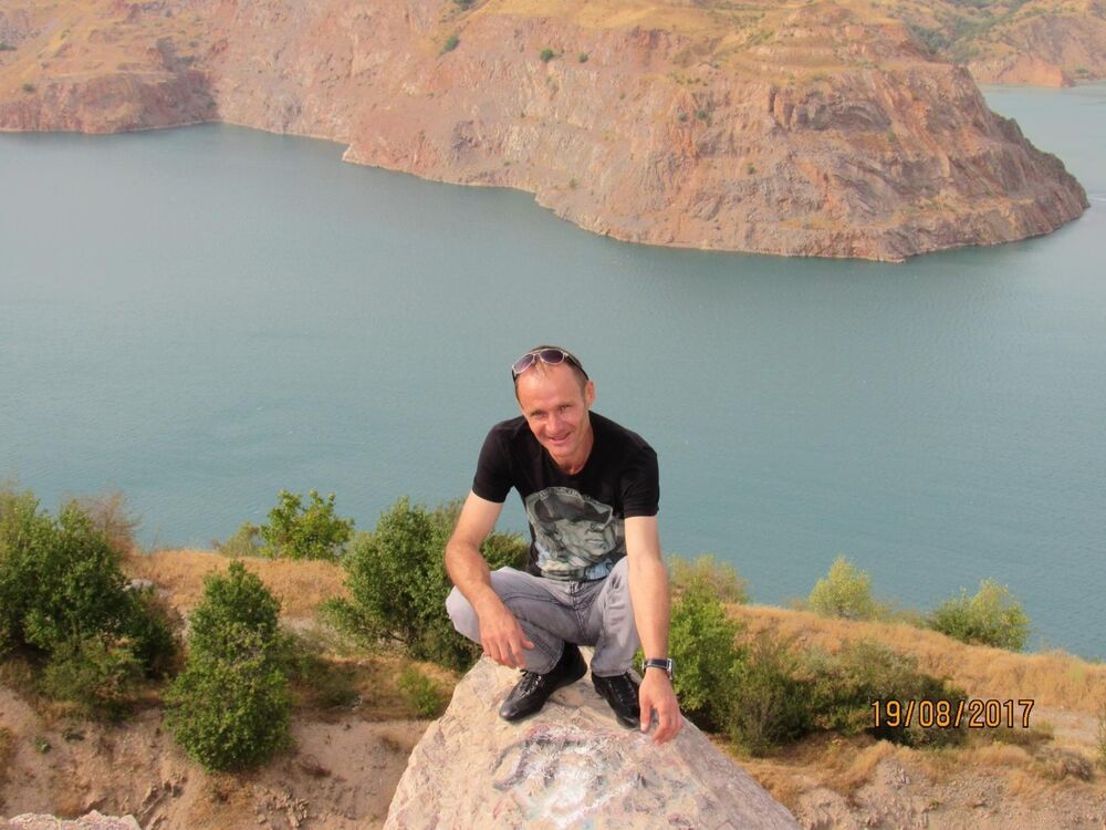  15956573  Sergey, 45 ,    