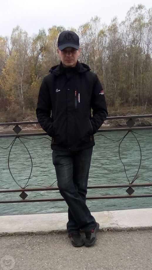  18813343  Sergey, 41 ,    