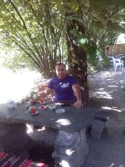  ,   Serxan, 48 ,   
