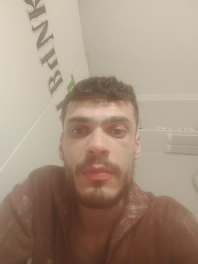  ,   Robert, 28 ,   ,   