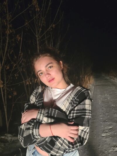  ,   Elizaveta, 23 ,   c , 