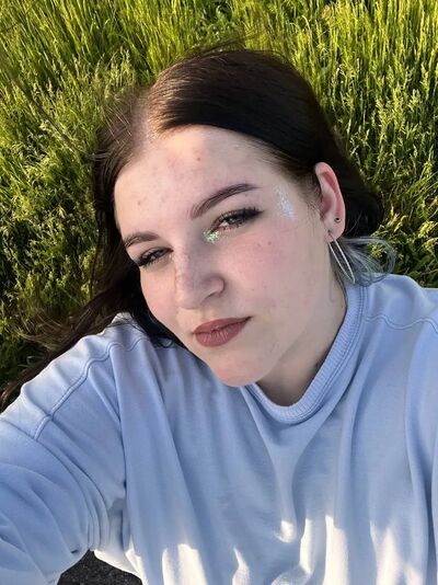  --,   Ekaterina, 20 ,     , c , 