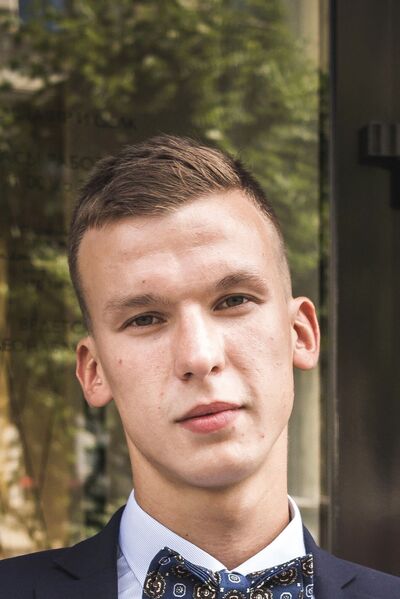  -,   Valentin, 31 ,   