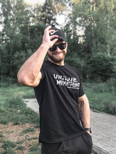  ,   Ruslan, 33 ,  
