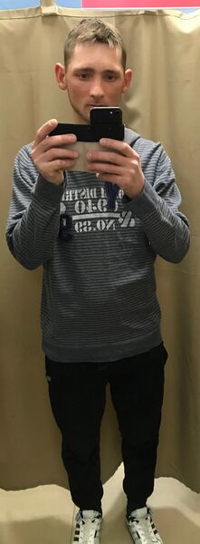  ,   Stanislaw, 29 ,  