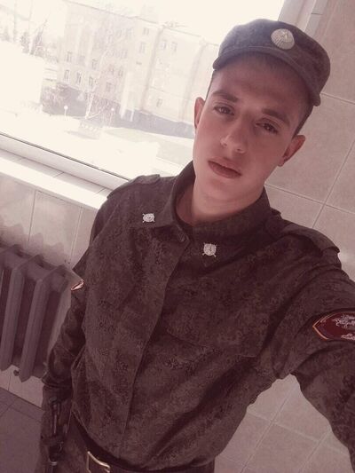  ,   Dmitri, 25 ,     , c 