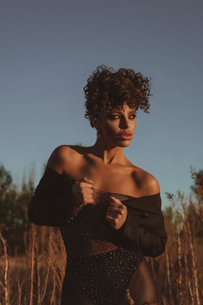  ,   Zhanna, 32 ,   c , 