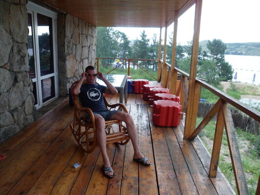  -,   Maxim, 35 ,   ,   , c 