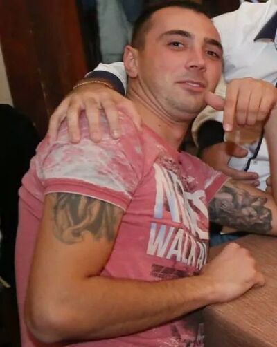  ,   Zoran, 42 ,   ,   , c , 