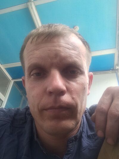  Targu Jiu,   , 44 ,   