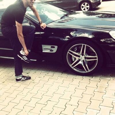  ,   Aslan, 37 ,  