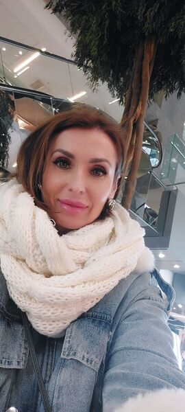  Stuttgart,   Svetlana, 48 ,   ,   , c 