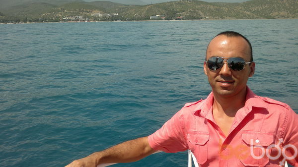  ,   Albert, 44 ,   ,   , c 
