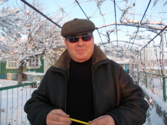  ,   Viktor, 64 ,   