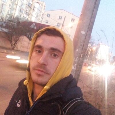  ,   Andrej, 30 ,     , c 