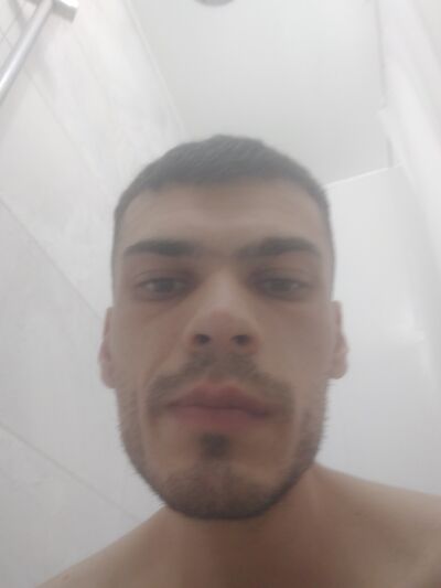  ,   Robert, 28 ,   ,   