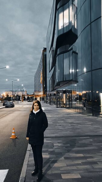  ,   Lena, 33 ,   ,   , c 