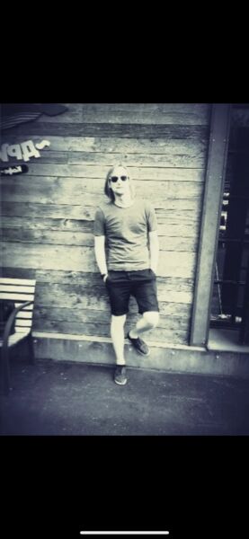  ,   Marsel, 39 ,   ,   