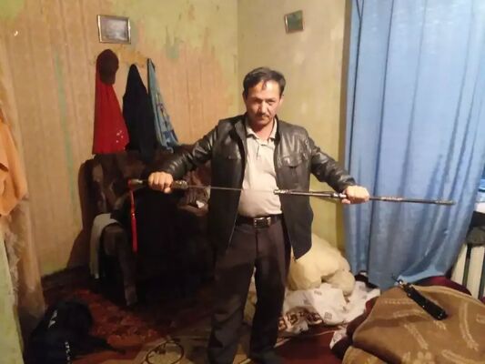  ,   Kolya, 46 ,   ,   