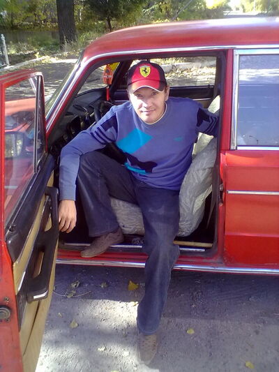  ,   Nikk90, 52 ,   