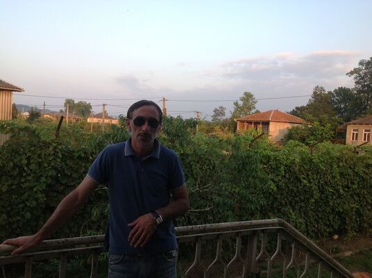  ,   Amiko, 51 ,   ,   , c 
