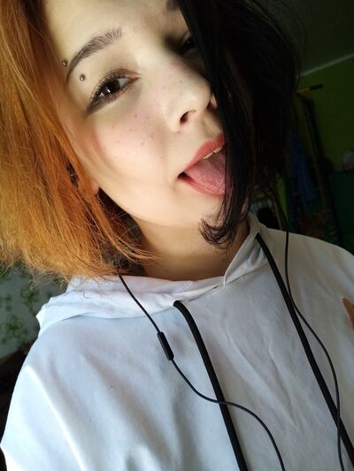  ,   Dasha, 22 ,   ,   