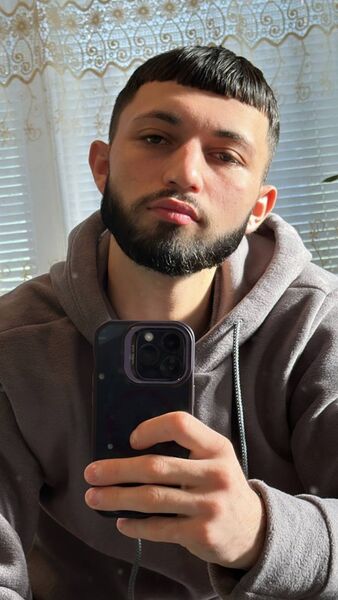  ,   Slavik, 21 ,   ,   