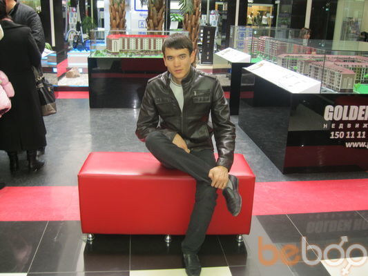 ,   Farxod, 36 ,   