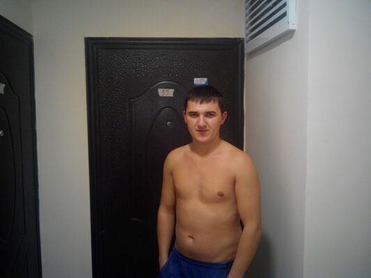  ,   KAZEMIR, 29 ,   