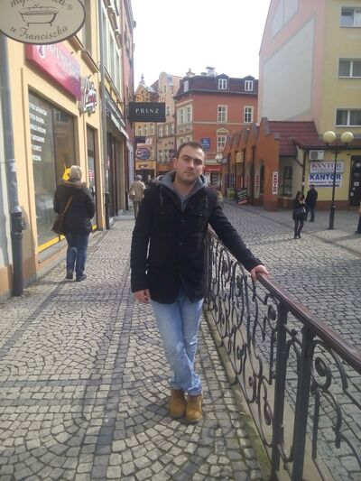  ,   Aleksandr, 37 ,   ,   , c 