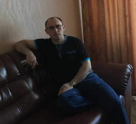  ,   Pavel, 48 ,     , c 