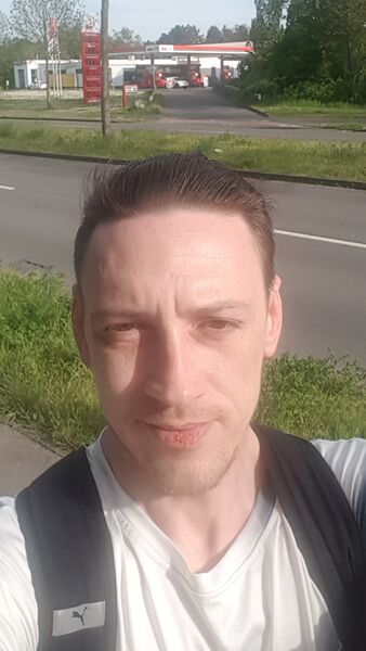  ,   Nik, 38 ,   ,   
