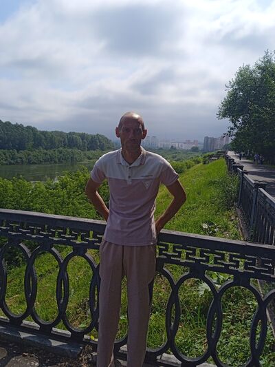  ,   Ivan, 42 ,   ,   , c , 